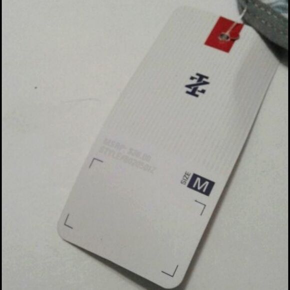 IZOD Bundle of 2 Gray & Black Seamless Comfort Sport Bras Athleisure - Picture 8 of 8